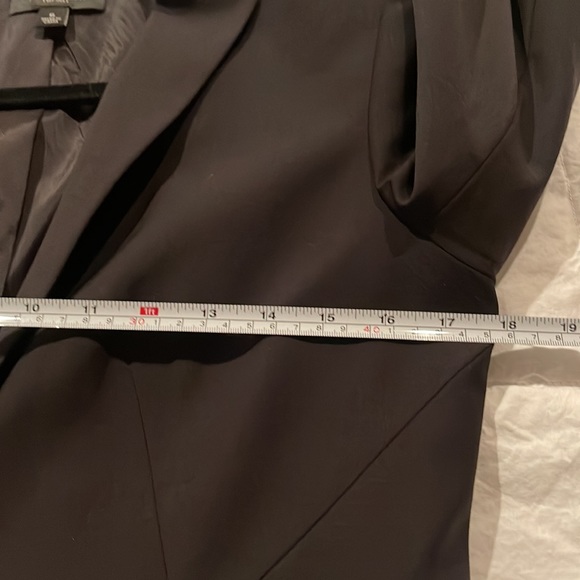 Ann Taylor Wool Blend 2 Front Button 2 Pocket Black Blazer size 6 - Picture 13 of 15